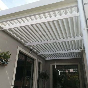 Adjustable-Louvre-Kensington